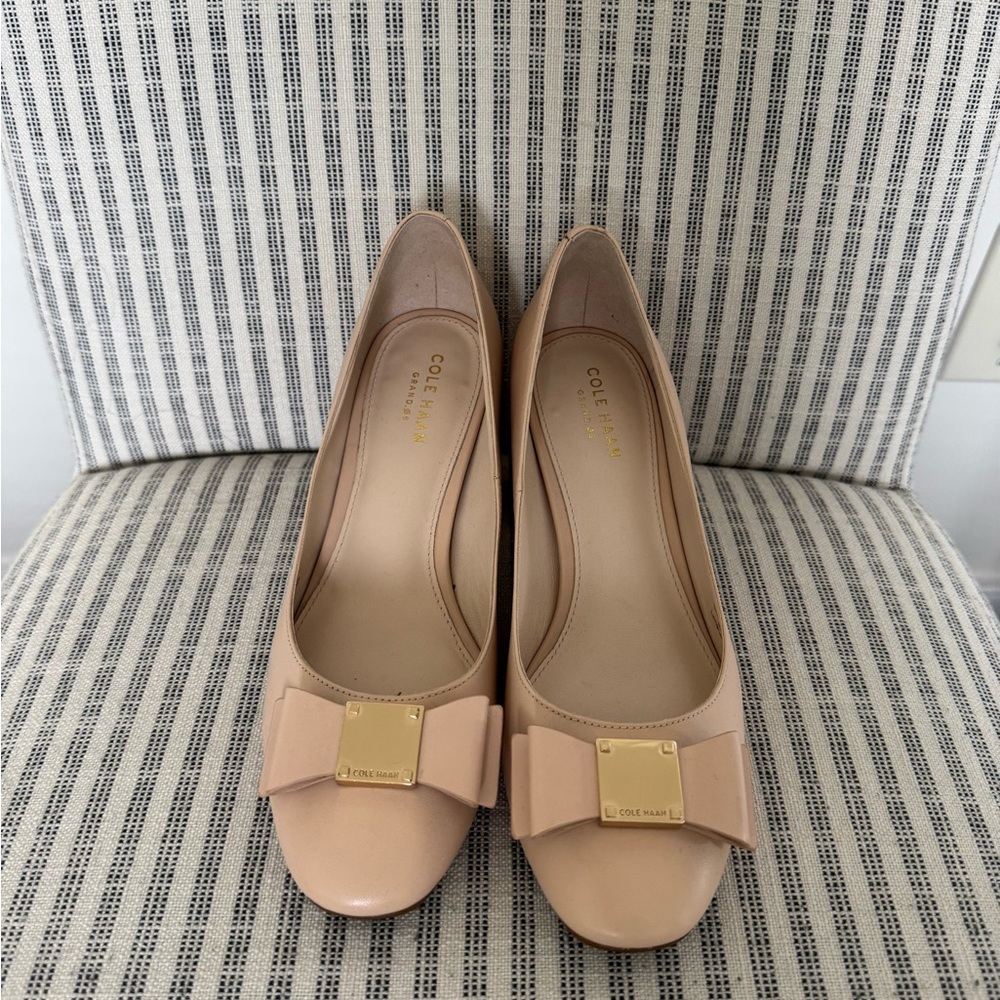 Cole Haan Women's Cream Bow Heels